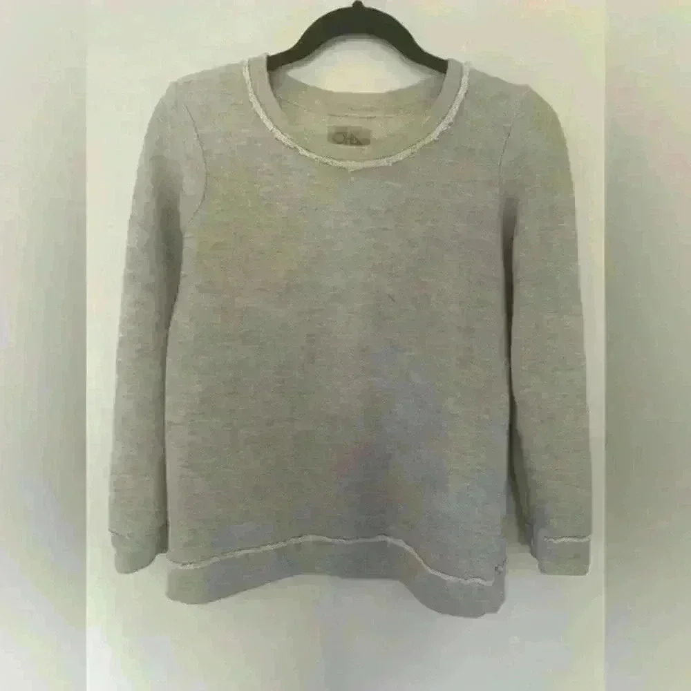 Chaser raw edge heather grey crewneck pullover sweater shirt women's‎  size M